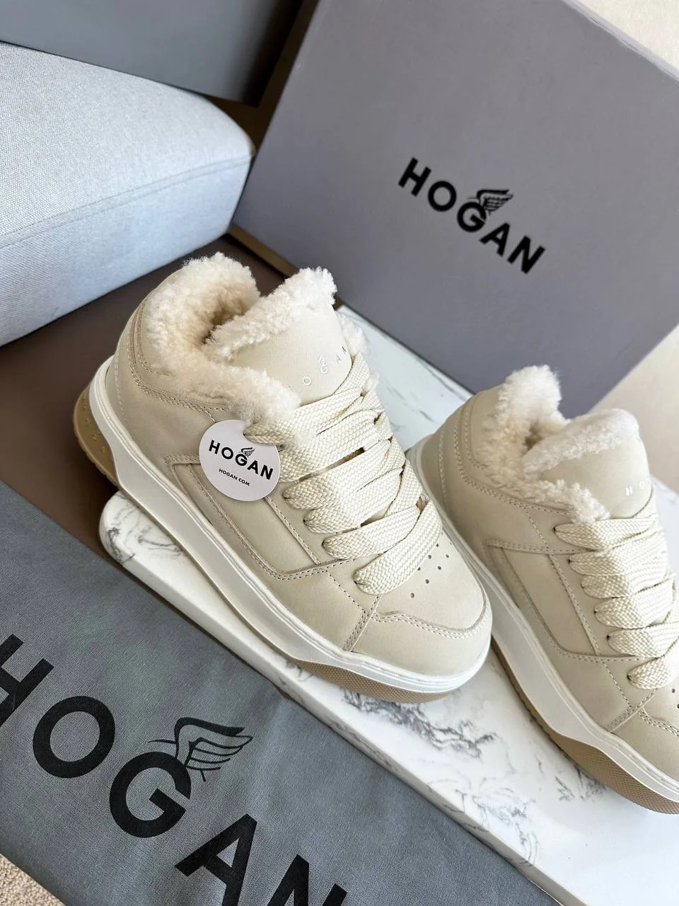 Жіночі кросівки - Hogan